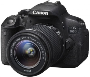 Canon EOS 700D EF-S 18-55mm IS STM
